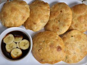 Delicious Allo Kachori Recipe: A Perfect Snack for Tea Time