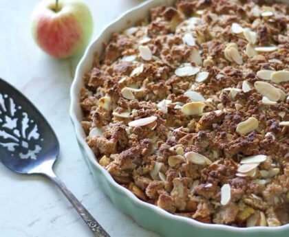 A Delicious Twist on Classic Apple Crisp: Cardamom and Almond Recipe