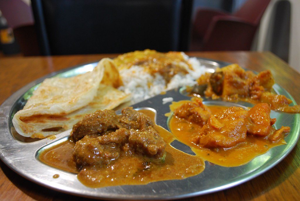 Aloo Gosht Recipe: Classic Pakistani Meat and Potato Curry