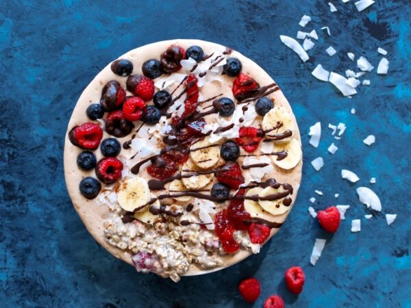 Berry Smoothie Bowl: Thick, Creamy and Ready in 10 Minutes