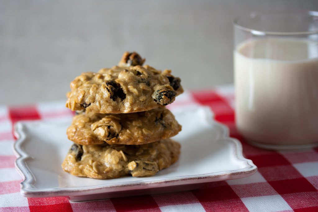 Oatmeal Raisin Cookies Recipe: Soft, Chewy and Lightly Spiced