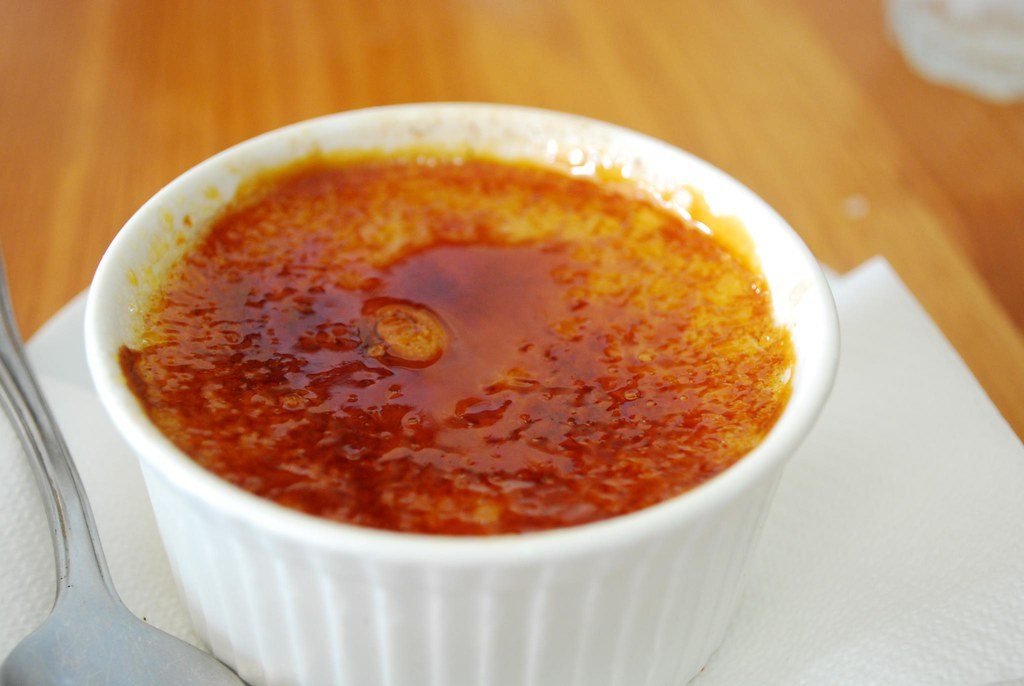 Crème Brûlée Recipe: Silky Vanilla Custard with a Crisp Top