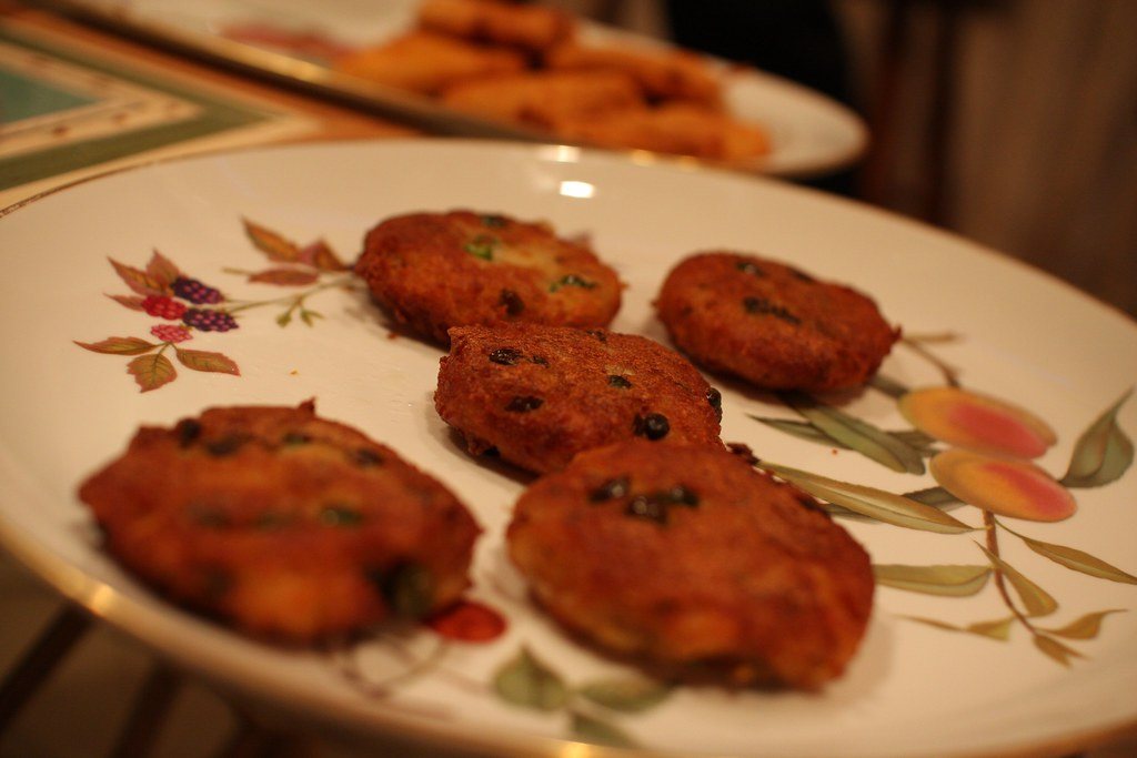 Aloo Tikki Recipe: Golden, Crispy Spiced Potato Patties