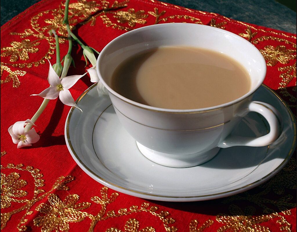 Doodh Patti Chai Recipe: Strong, Creamy Pakistani Milk Tea