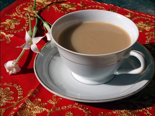 Doodh Patti Chai Recipe: Strong, Creamy Pakistani Milk Tea