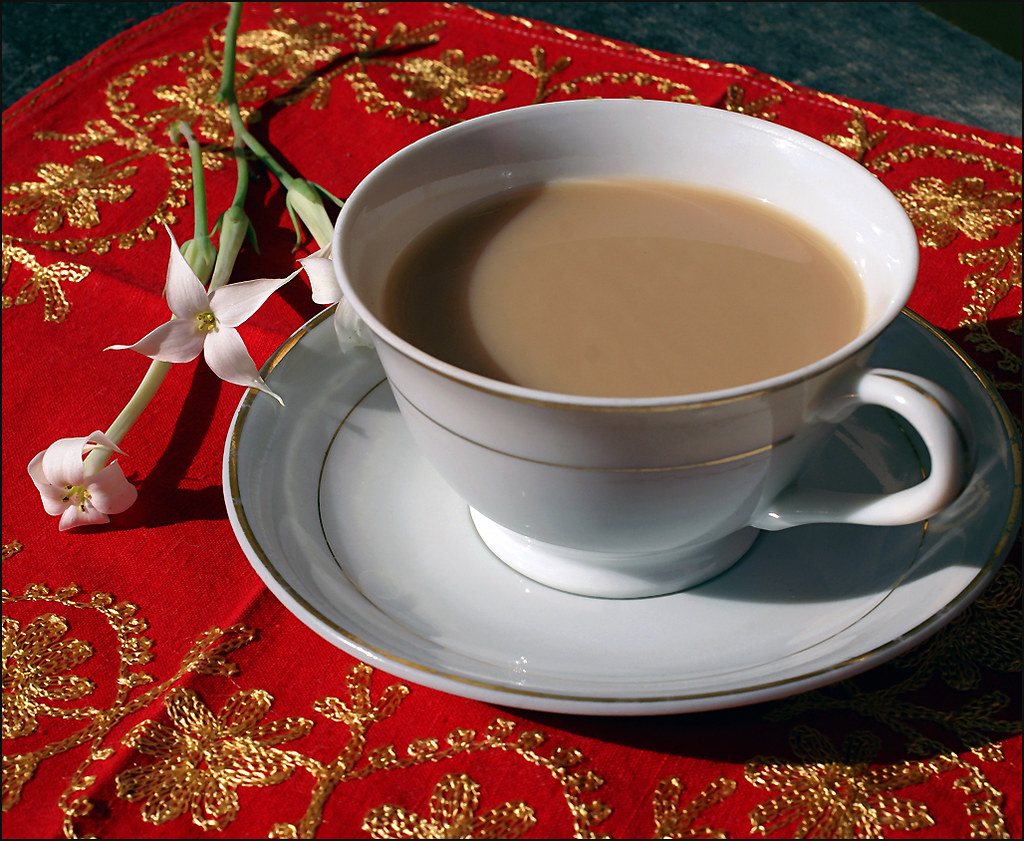 Doodh Patti Chai Recipe: Strong, Creamy Pakistani Milk Tea