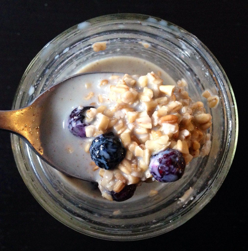 Overnight Oats Recipe: Creamy No-Cook Breakfast in Minutes