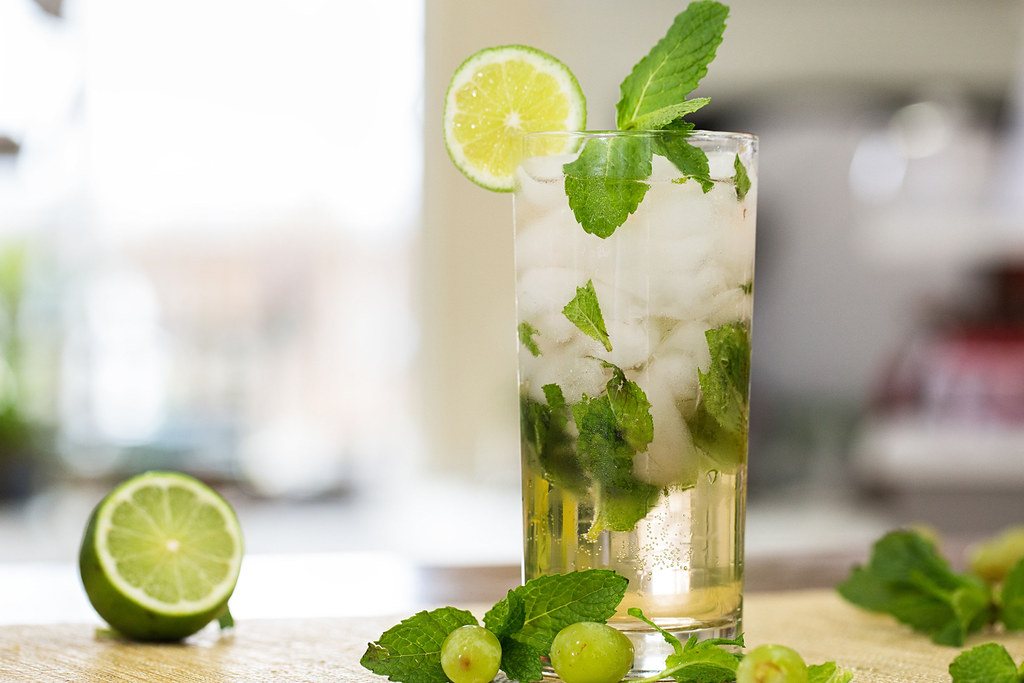 Fresh Lemonade Recipe: Perfectly Sweet, Tart and Refreshing