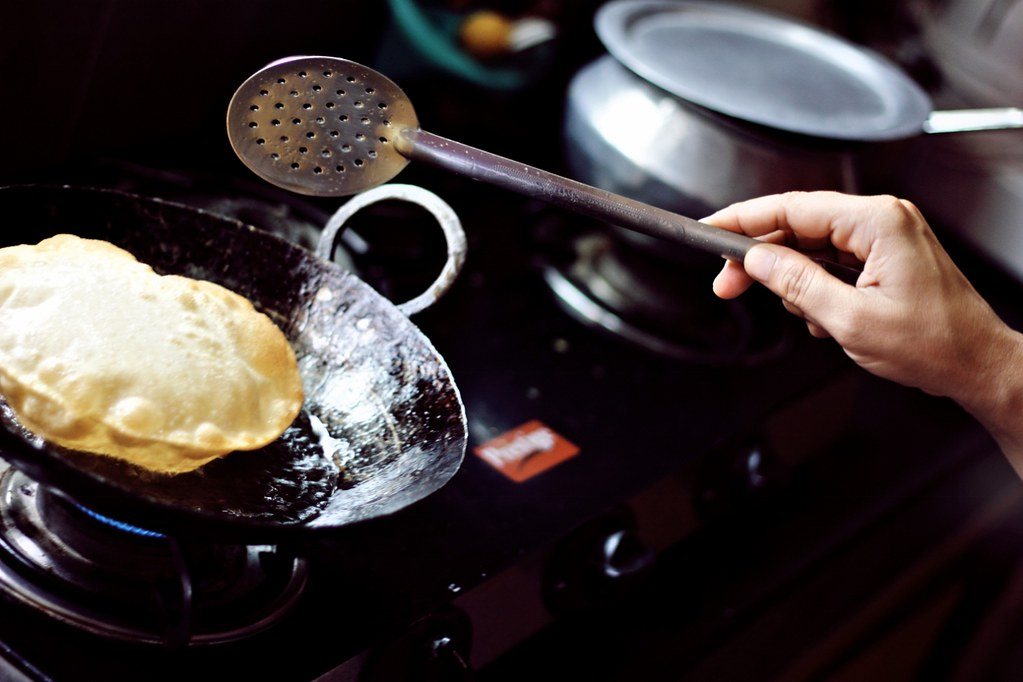 Puri Recipe: Puffy, Golden Fried Bread for Halwa Puri Breakfast
