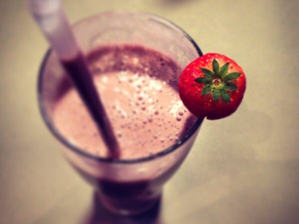 Strawberry Milkshake Recipe: Thick, Creamy and Made with Real Fruit